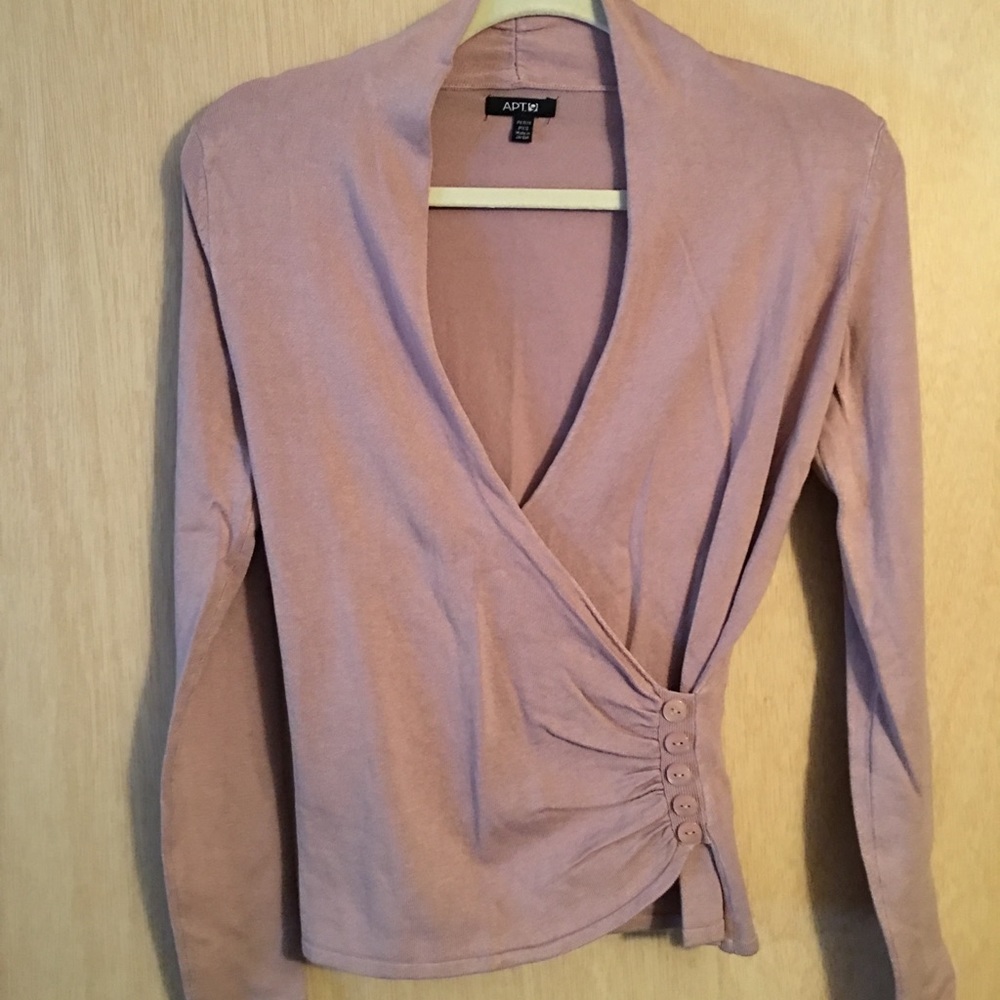 Apt 9 plunging mauve v neck sweater